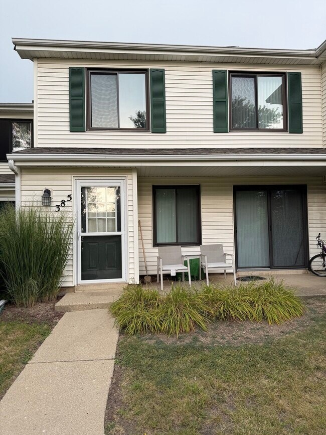 Foto del edificio - 385 Pierce Ct