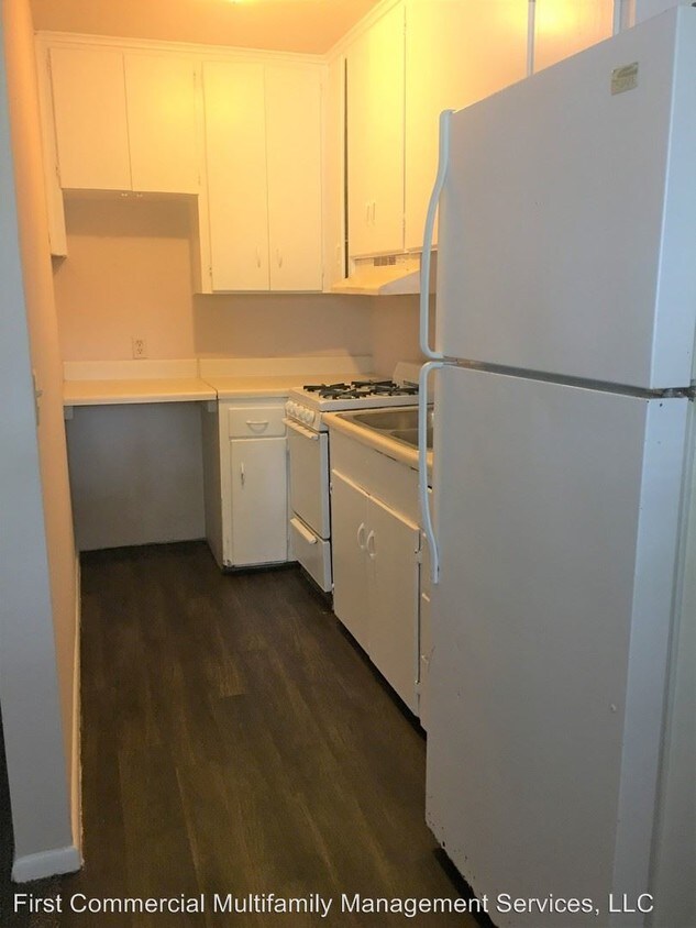 Primary Photo - 1 br, 1 bath Apartment - 3336 E Marshall St