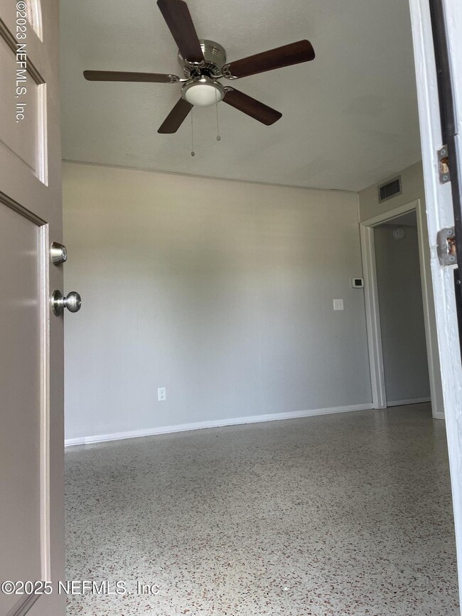 Foto del edificio - 780 Redfin Dr