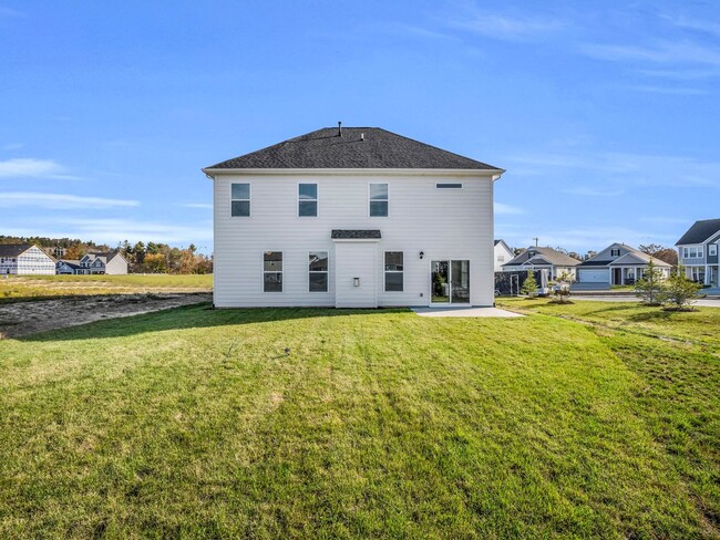 Building Photo - New Construction in Hendersonville