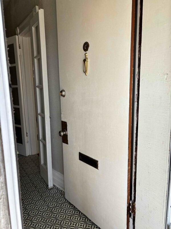 Building Photo - 4545 Ashland Ave