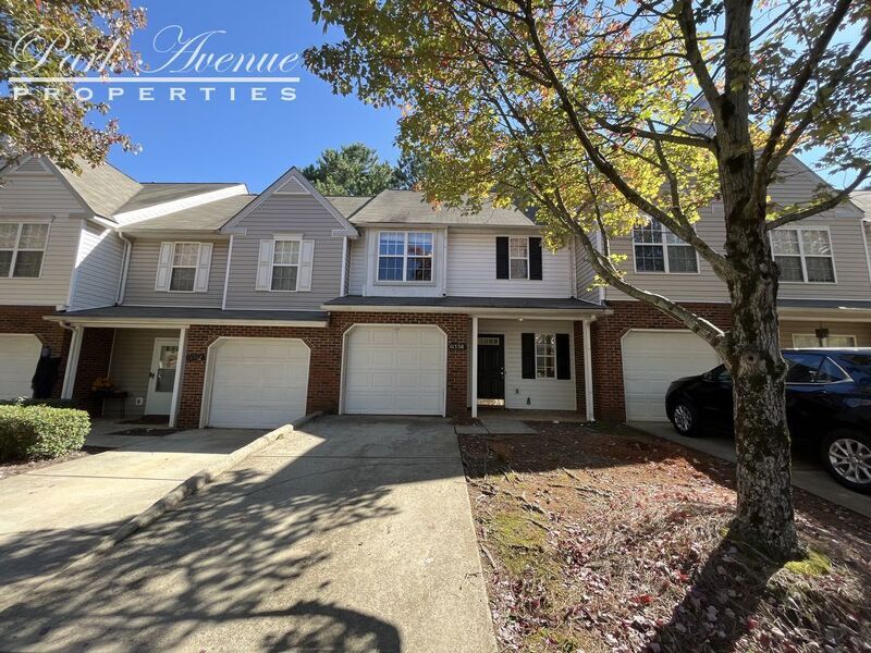 11338 Yellow Spaniel Ct, Charlotte, NC 28269 Townhome Rentals in