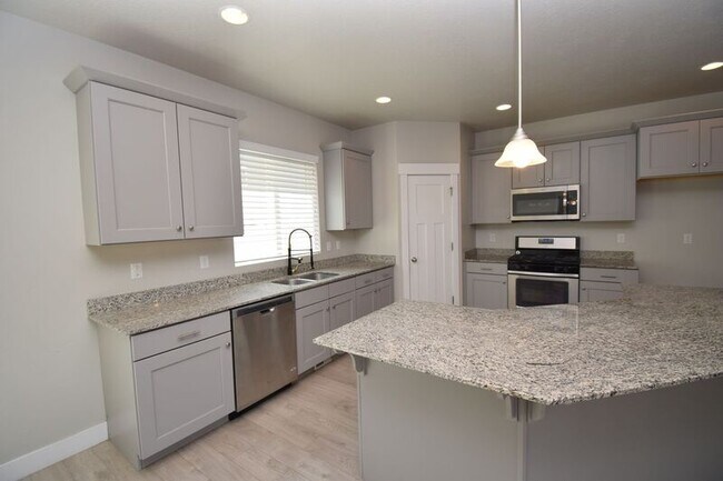 Building Photo - 4929 Red Ruby Ln