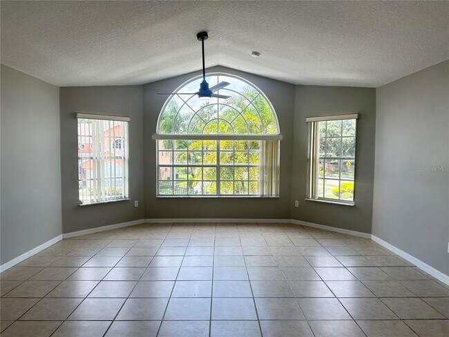 Building Photo - 8705 Knightsbridge Ct