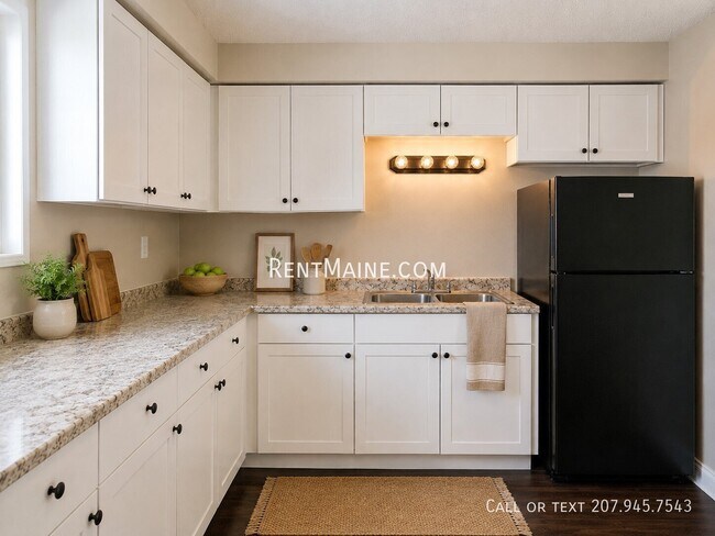 Foto del edificio - 8 Hillside Ln