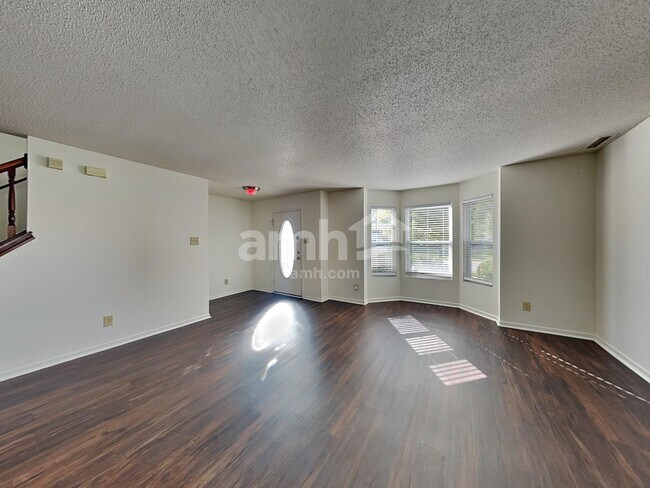 Foto del edificio - 10286 Butler Dr