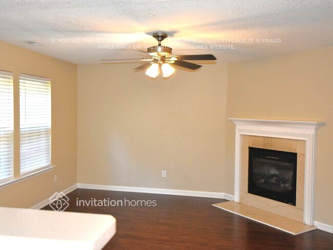 Building Photo - 4824 Jelynn St