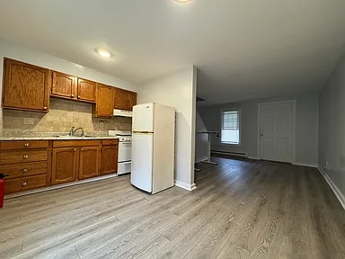 Building Photo - 259 Main St S