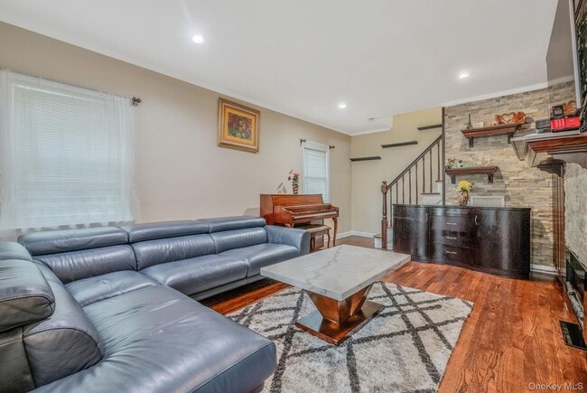 Foto del edificio - 58 N Rockaway Ave