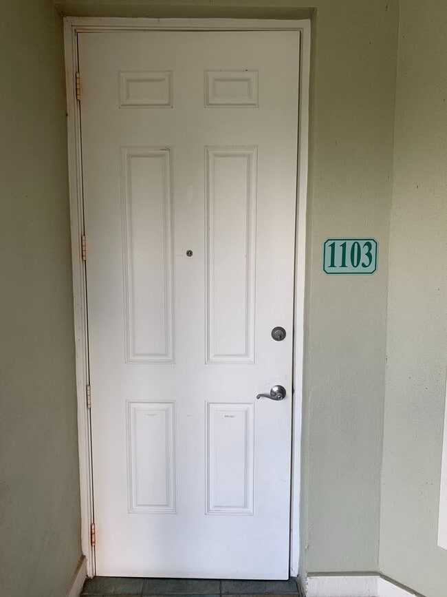 Building Photo - 3 br, 2.5 bath House - 5114 Melbourne St #...