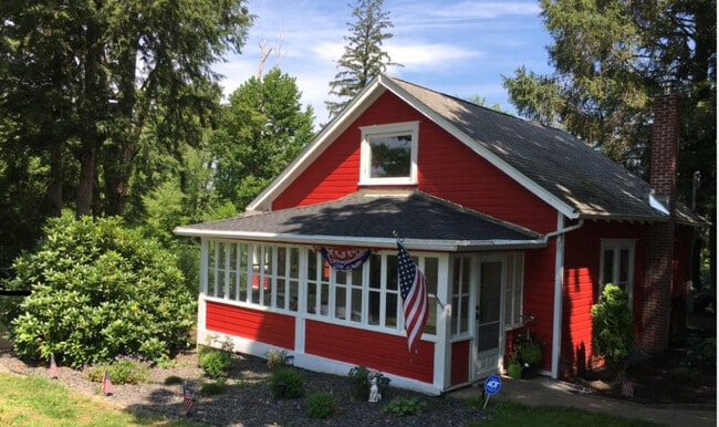 Building Photo - 20986 US-6