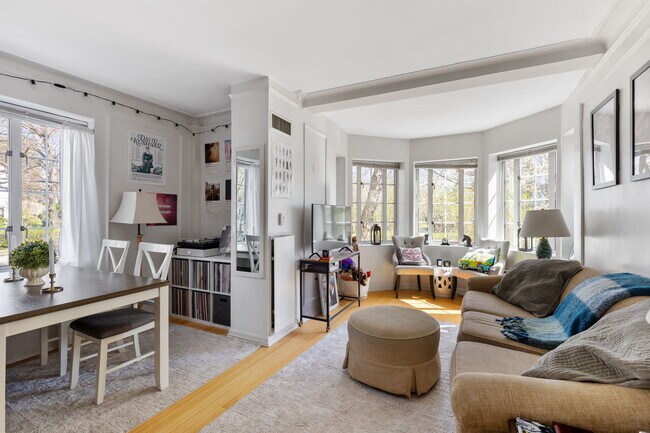 Building Photo - 20 Chapel St