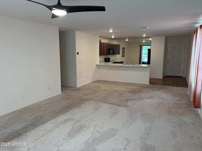 Building Photo - 1452 W Pinkley Way