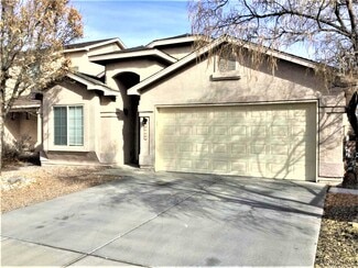 Building Photo - 10400 Calle Chulita NW