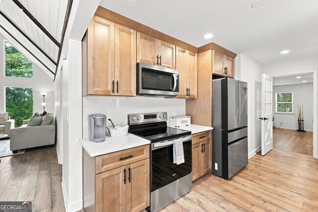 Building Photo - 4225 Twin Rivers Dr