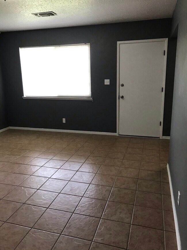 Foto del edificio - 10187 Libbie Ln