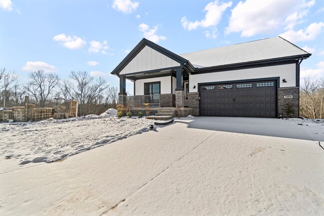 Building Photo - Welcome home to Sanctuary Falls (Serenity)