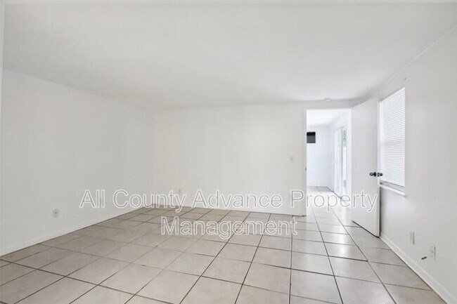 Foto del edificio - 1270 8th Ave NE