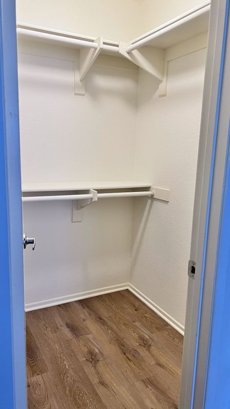 Building Photo - 23341 La Crescenta