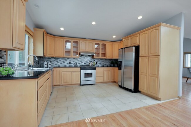 Foto del edificio - 3925 S 188th St