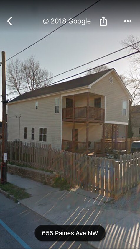 Foto del edificio - 831 Fox St NW