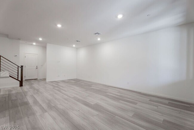 Building Photo - 91 Cinder Cone Ln