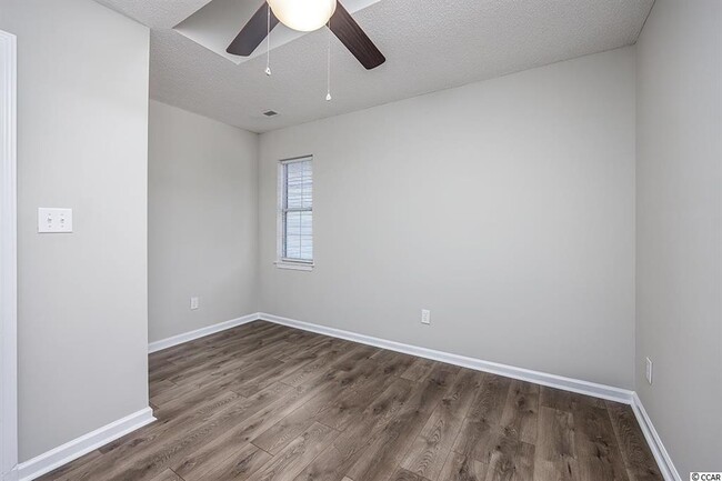 Foto del edificio - 3691 Farmington Pl