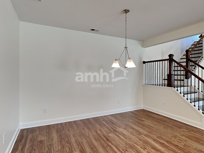 Foto del edificio - 5745 Winding Lakes Dr