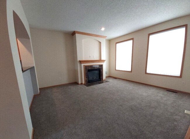 Foto del edificio - Great 3 Bedroom Townhome in Dancing Waters of Woodbury