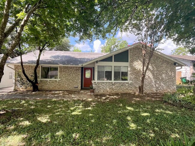 Building Photo - 705 Huntingdon Pl