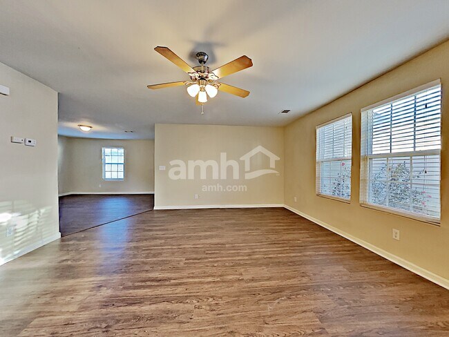 Building Photo - 3639 Roseman Landing