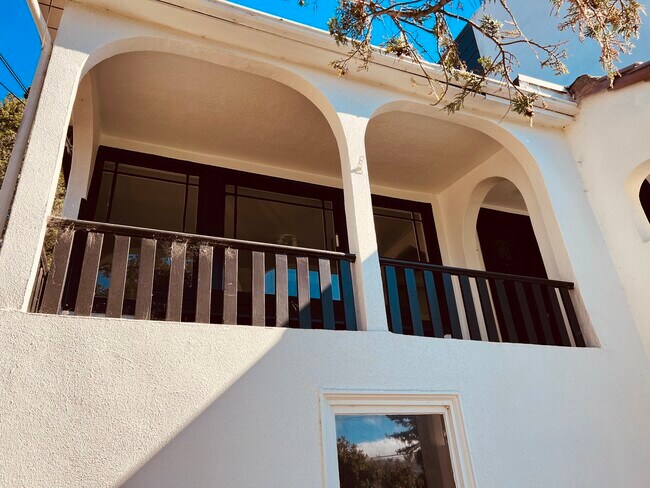 Building Photo - 347 Alvarado St
