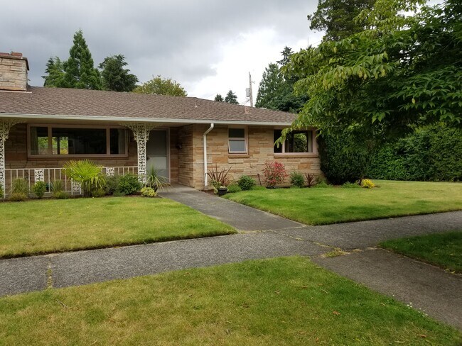 Foto del edificio - 606 Percival St SW