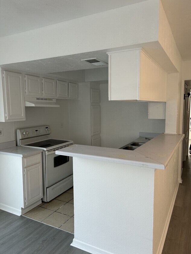 Foto principal - 4540 Chaha Rd