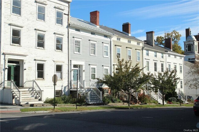 Foto del edificio - 118 1st St