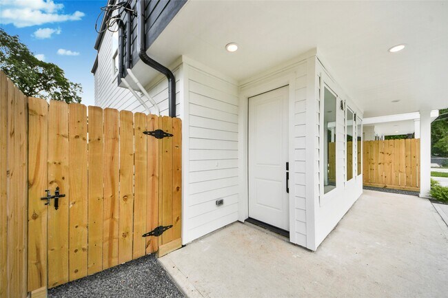 Foto del edificio - 934 South Ln
