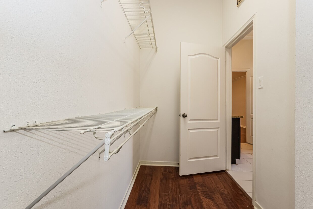 Building Photo - 21735 Orange Maple Ct