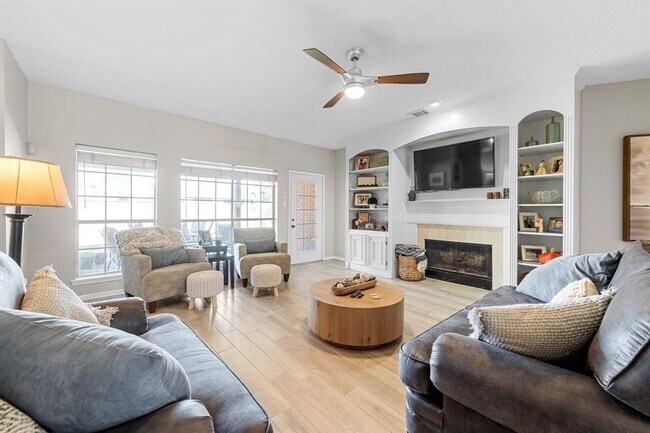 Building Photo - 1514 Pecan Crossing Dr