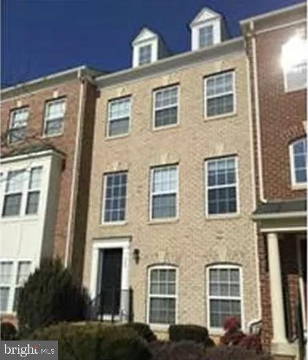 Foto principal - 1303 Wilcox Ave