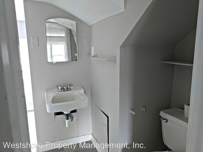 Building Photo - 1414 Winters St
