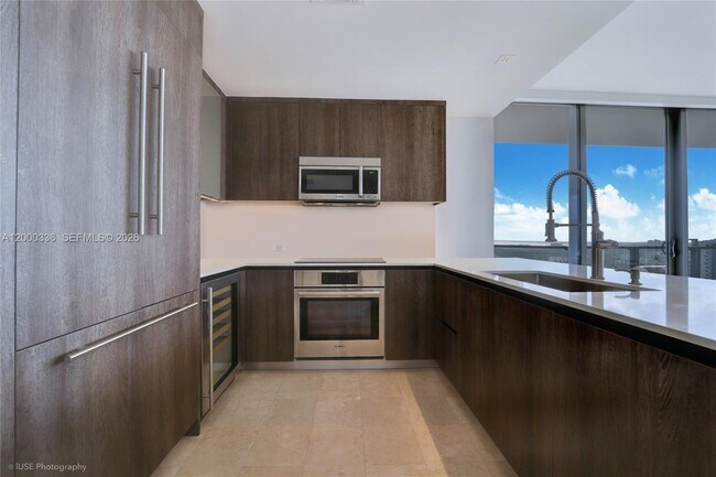 Foto del edificio - 88 SW 7th St