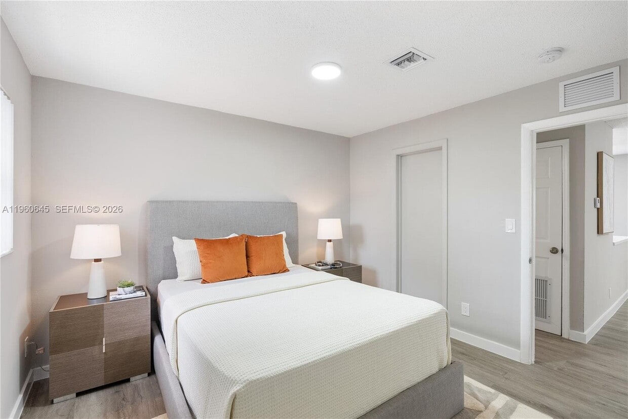 Foto del edificio - 322 SW 14th St