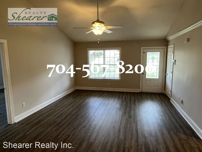 Foto del edificio - 3 br, 2 bath House - 709 Loch Lomond Circle