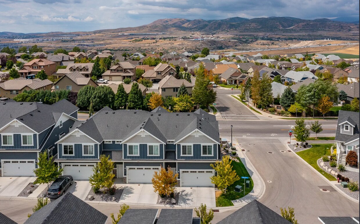 Foto principal - 3 Bedroom/2.5 Bathroom Townhouse in Lehi
