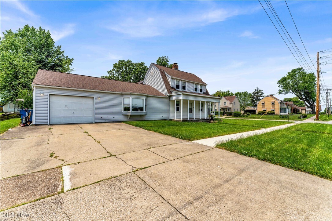 302 Louisiana Ave Lorain, OH 44052 – photo 2
