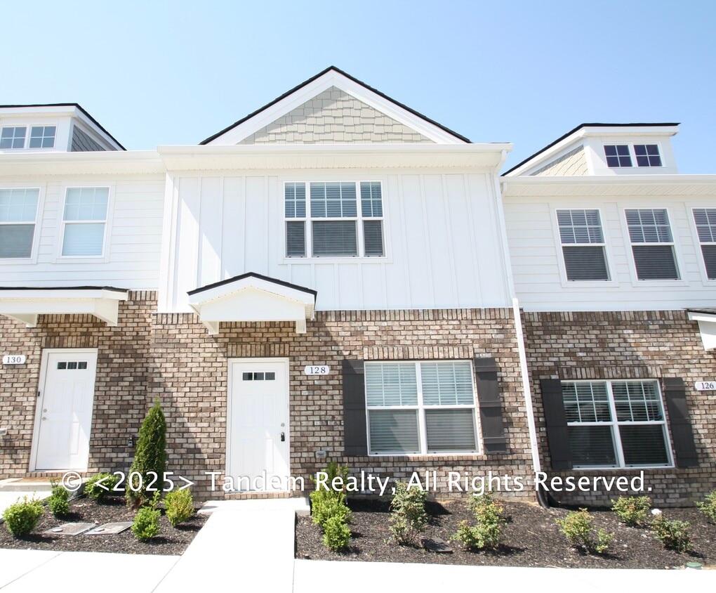 Primary Photo - 128 Dry Creek Commons Dr