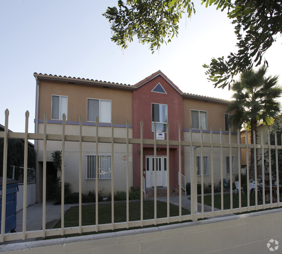 Foto principal - 5712 La Mirada Ave