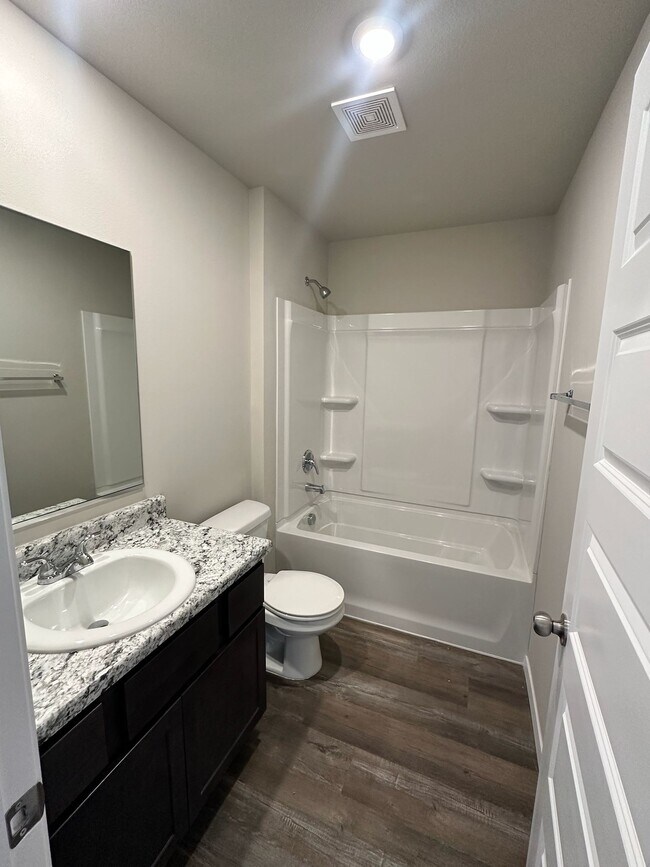 Foto del edificio - 8508 E 164th St S