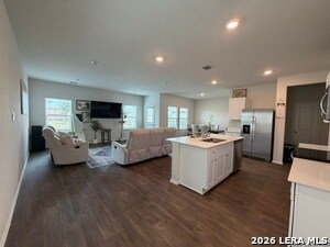 Building Photo - 5712 Hartley Home