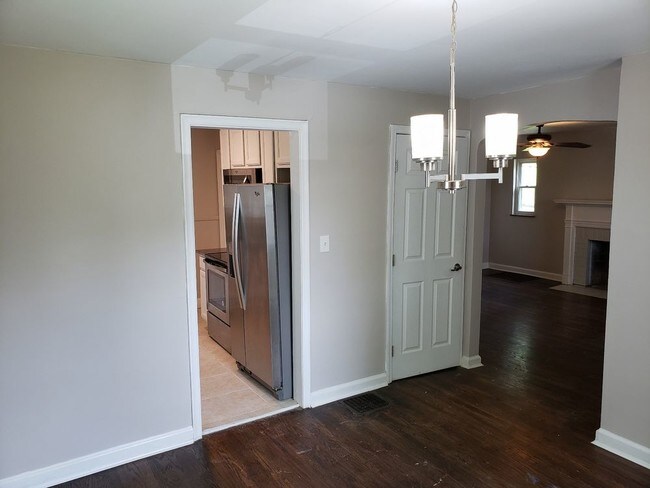 Building Photo - 6036 Lockard Ave